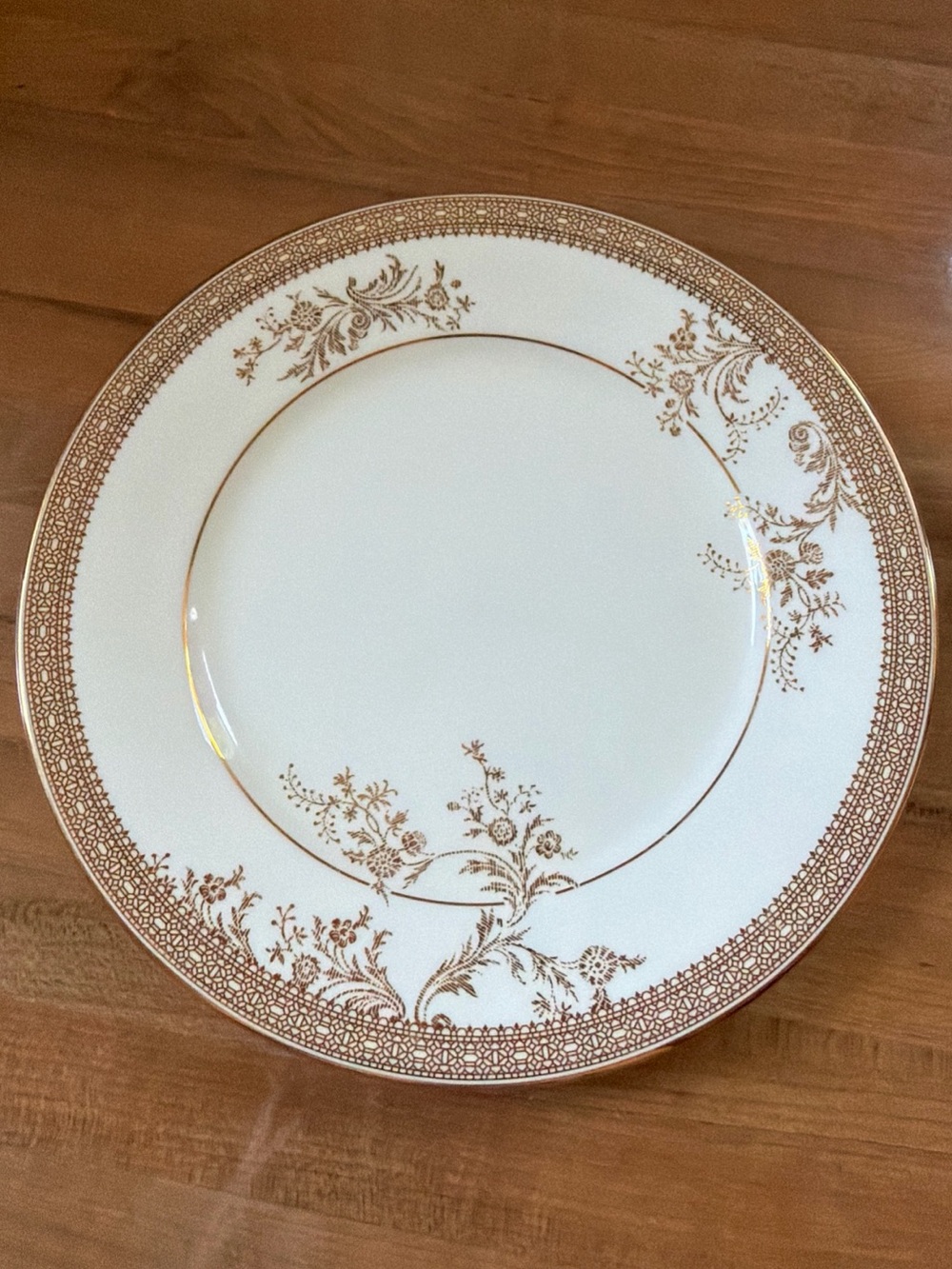 Wedgwood Vera Wang Lace Gold Salad plate